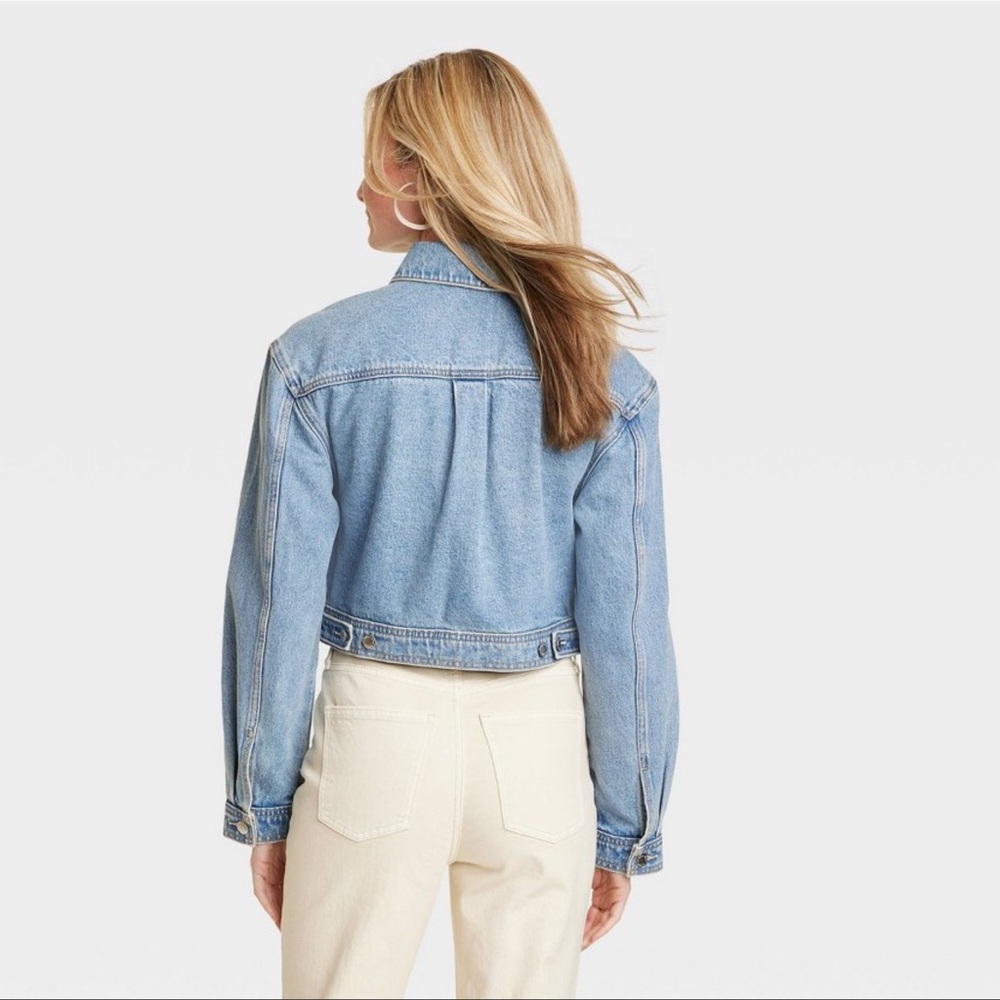 Cute Jean jacket - Picture 3 of 3